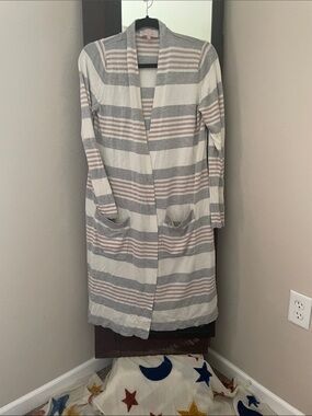 Laurie Felt Striped Open Cardigan in Gray, Cream and Dusty Pink. Size medium